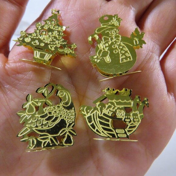 Vintage Gold Tone Ornaments Stands or Hangs (13) + Angle with bell - Picture 4 of 12